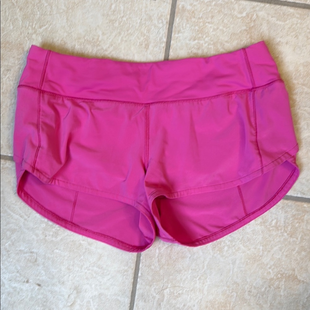 Lulu lemon sped up size 6, 2.5” Pink Shorts